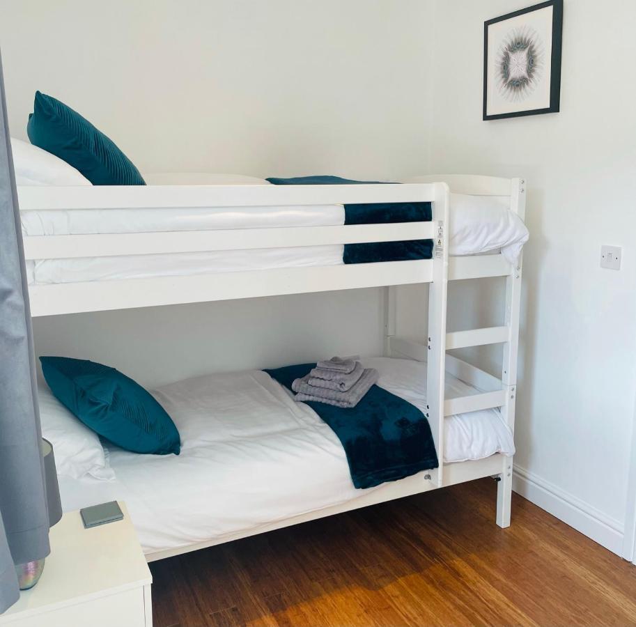 Sunny Corner, Padstow. Spacious 3 Bedrooms, 2.5 Bathrooms, Parking, Garden. Buitenkant foto